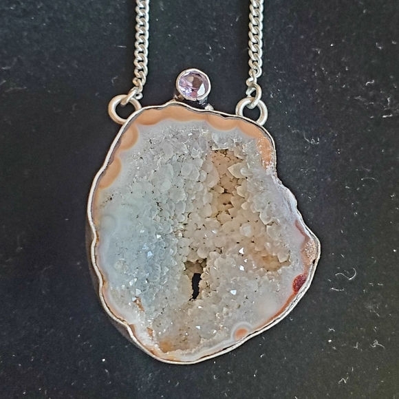New Agate Geode Druzy and Amethyst Silver Necklace - Picture 16 of 16
